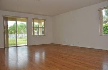 5th image of 4475 Dogwood Cir