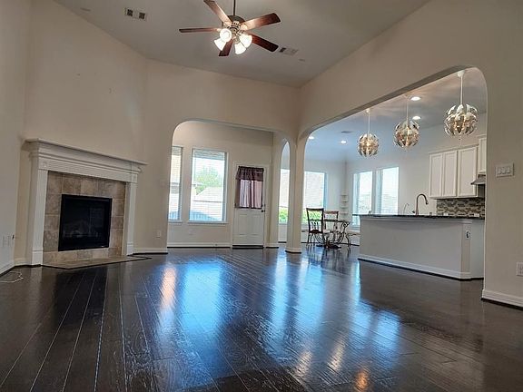 5th image of 3402 Melony Hill Ln