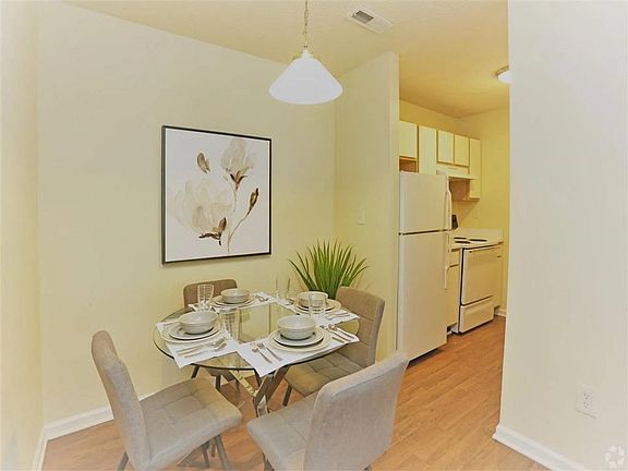 3rd image of 1101 E Barton St #1103-F