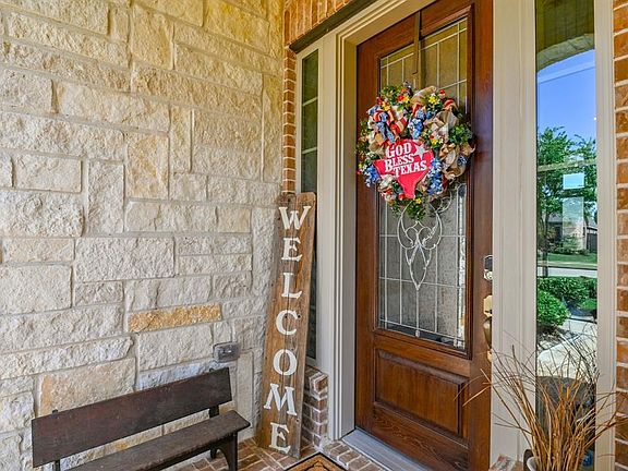 5th image of 6118 Verde Place Ln