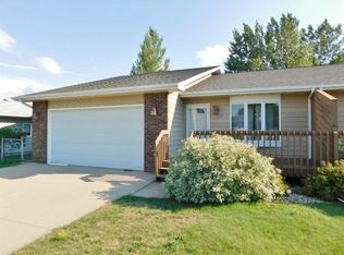 1247 34th Ave SW, Minot, ND 58701