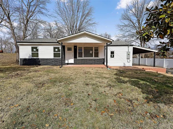 107 Miller Dr, Fenton, MO 63026