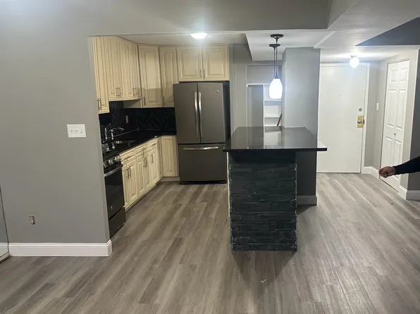 1836 Metzerott Rd APT 1807, Hyattsville, MD 20783