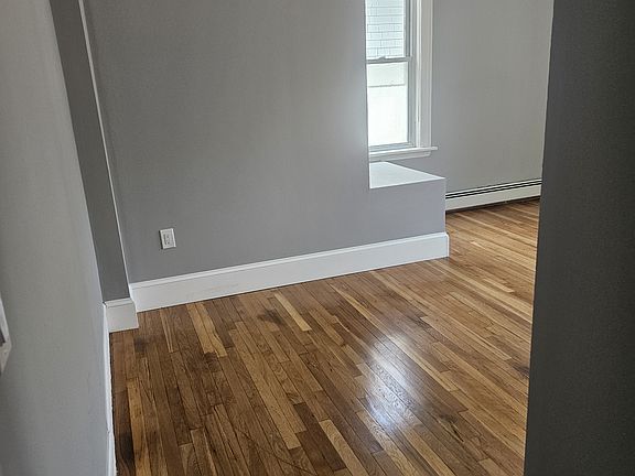 5th image of 14 Hillside St #6