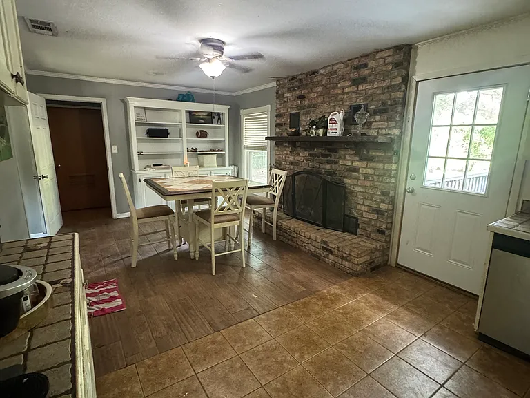 2808 Williamsburg Rd — Photo 8