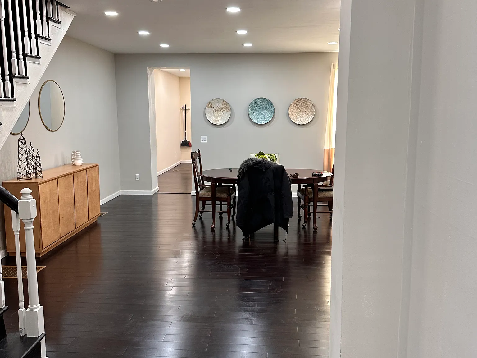 6 bed, 3.5 bath, 3100 sqft, $6,500 — Photo 1