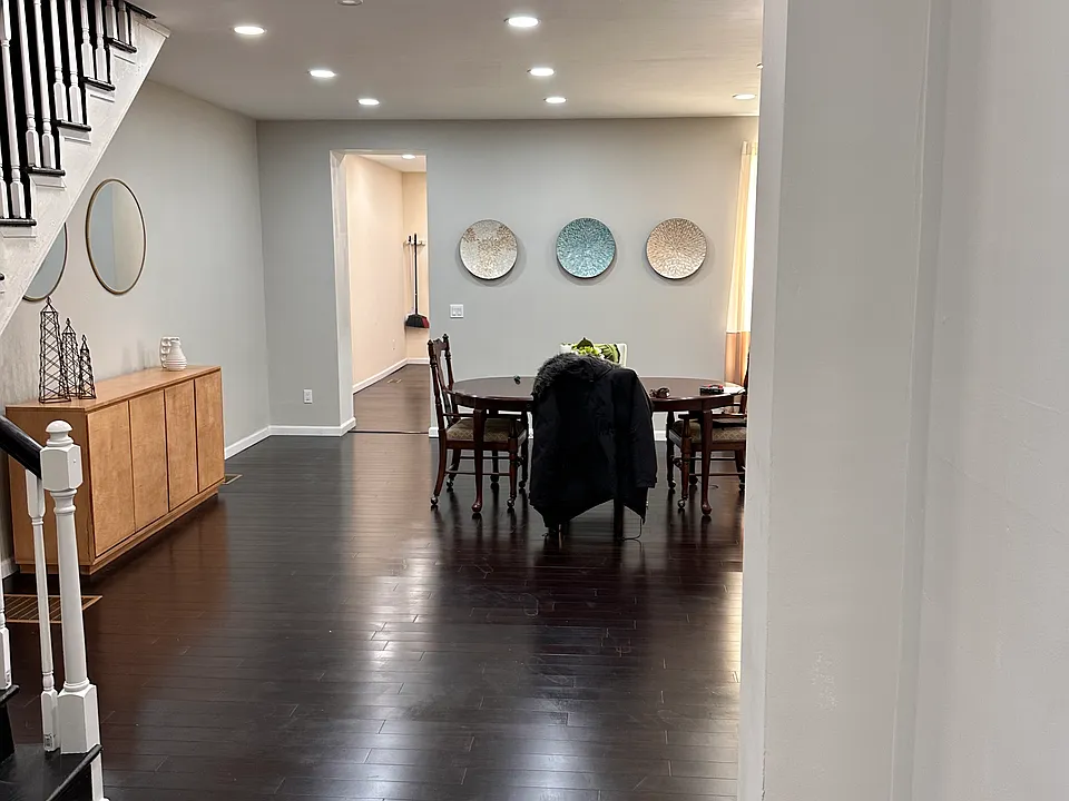 38 Rhode Island Ave NW #38