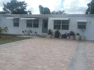 148 SE Prima Vista Blvd, Port Saint Lucie, FL 34983