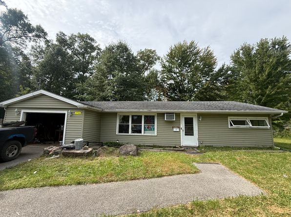 2706 Bainbridge Ave