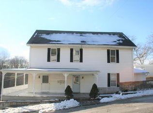 800 Oakwood Dr, Peekskill, NY 10566