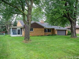 7675 Louise Ave, Jenison, MI 49428