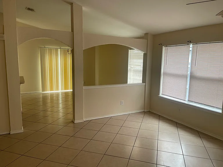 3405 Xanthisma Ave — Photo 6