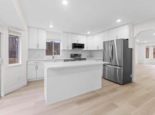 1252 Hudson St, Coquitlam, BC V3B 6P8