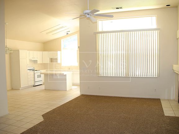 2nd image of 1609 E Parkview Ave