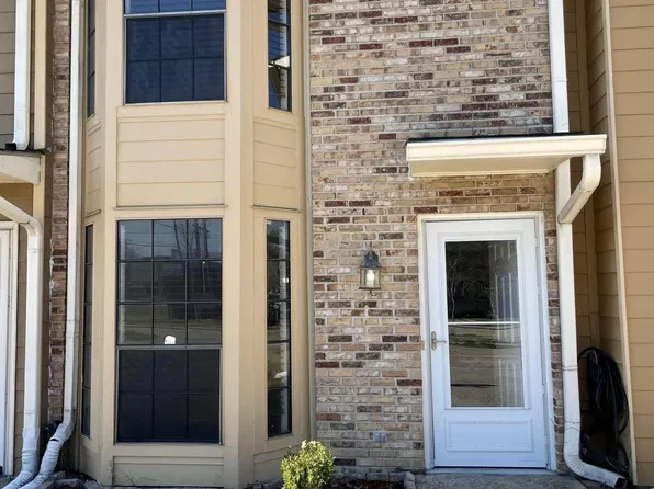 434 Longwood Ct APT C, Baton Rouge, LA 70806