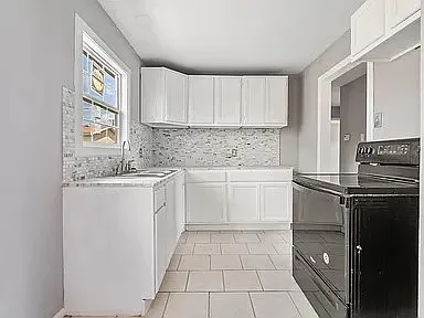 3 bed, 936 sqft, $1,325 — Photo 3