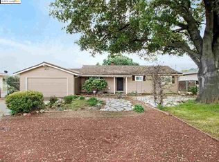 1065 W Cypress Rd, Oakley, CA 94561