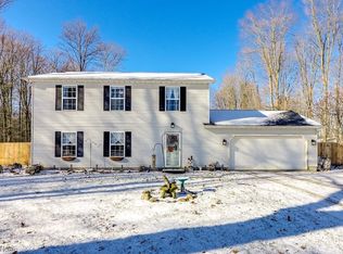 10448 Knowlton Rd, Garrettsville, OH 44231