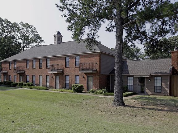 3rd image of 1875 Camberley Cir #6359