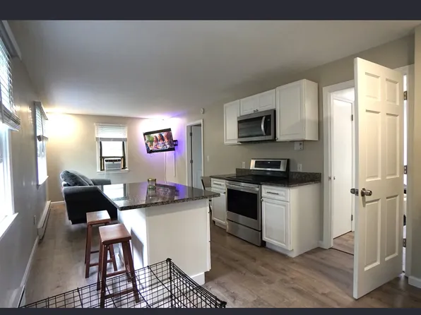 534 Rye St #1, South Windsor, CT 06074