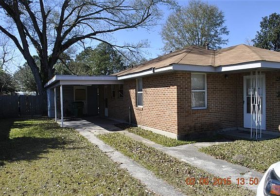 2nd image of 213 Magnolia Avenue