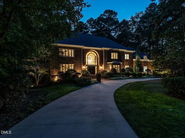 107 Marseille Pl, Cary, NC 27511