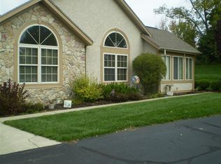 429 Birkdale Village Dr, Dayton, OH 45458