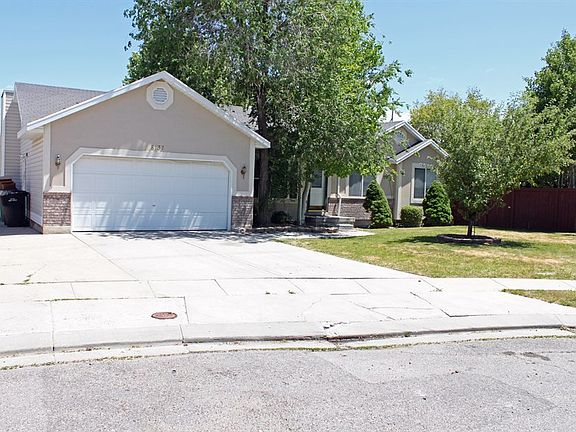 2nd image of 8137 S Pheasant Run Cir