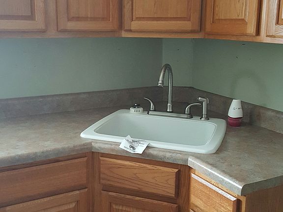 2nd image of 4022 Winnebago St