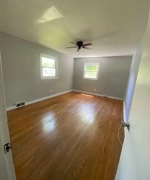 1398 River Rd — Photo 9
