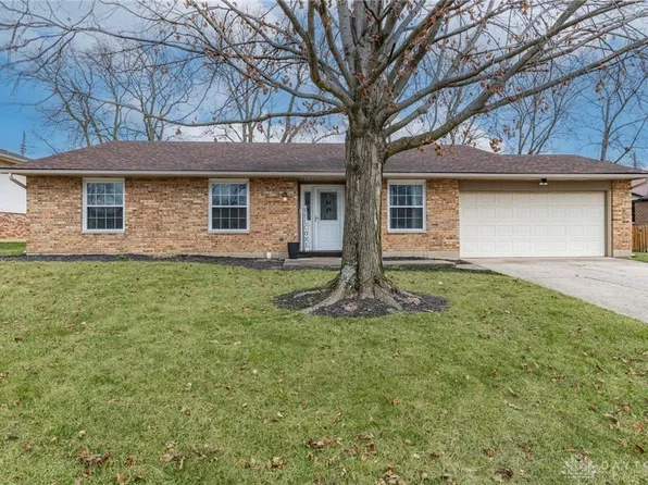 605 Lake Forest Dr, Dayton, OH 45449