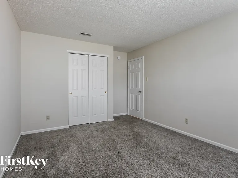 9192 Huntleigh Cir — Photo 11