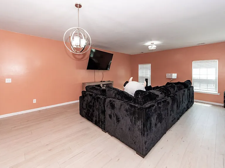 245 Swamp Creek Ln — Photo 5