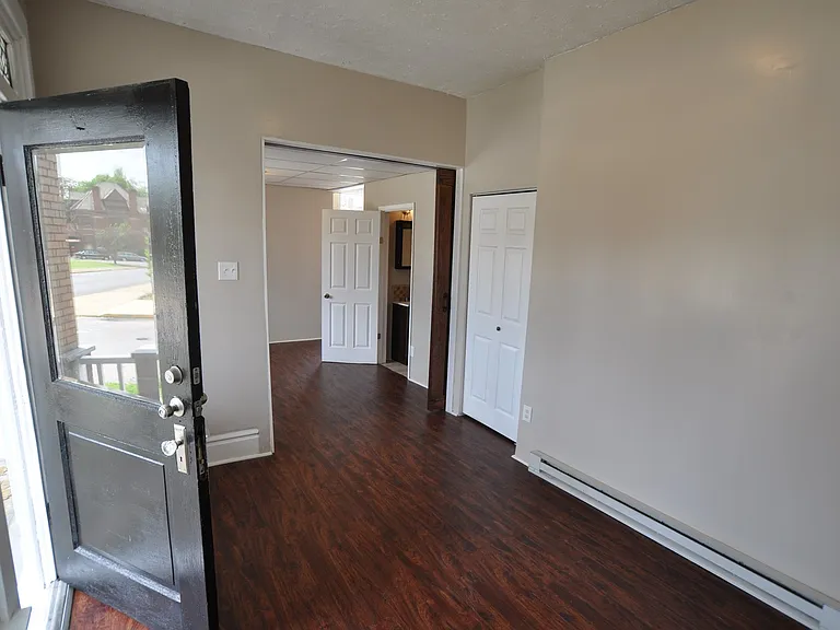 1101 6th Ave #1 — Photo 7