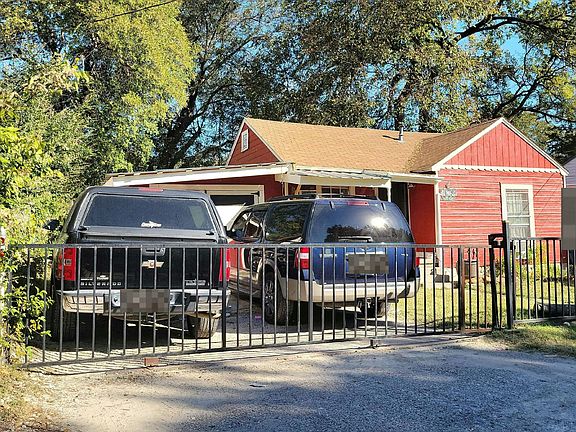 4th image of 7055 Day St