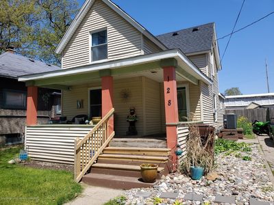 128 Island Ave, Lansing, MI, 48910