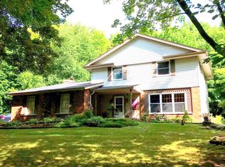 2280 Edgewood Dr, Grafton, WI 53024