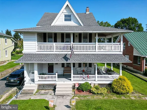 302 Main St #2, Mohrsville, PA 19541