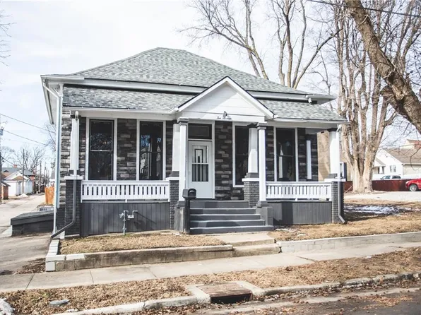 1016 N 11th St, Saint Joseph, MO 64501