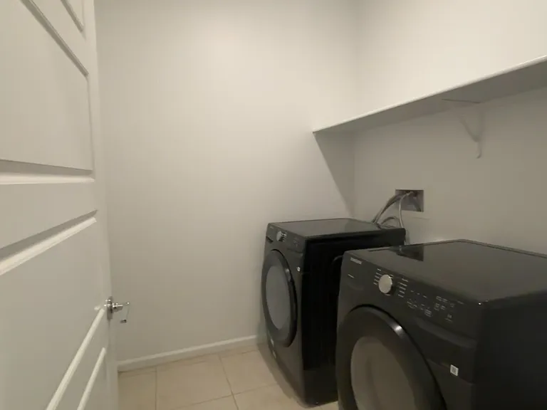 706 W Calle El Teclado — Photo 4