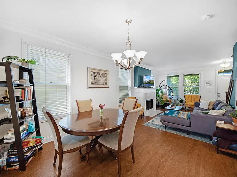1018 Perry St #10-101 — Photo 10
