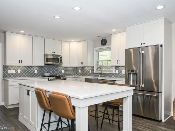 4910 Sprayer Ct, Alexandria, VA 22309