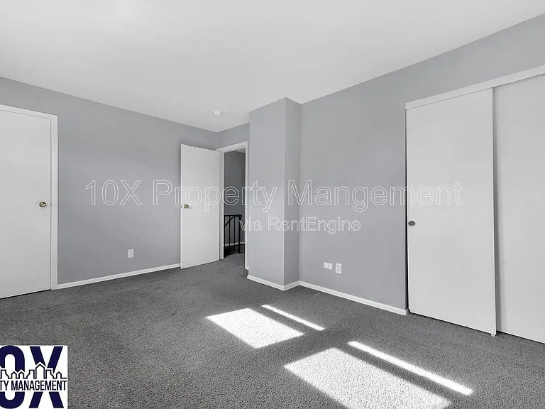 3071 Rotunda Ct S — Photo 18