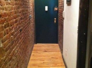 E 11th St, New York, NY 10124