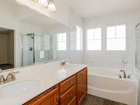 4th image of 8455 Baker Dr #33-2007-2007
