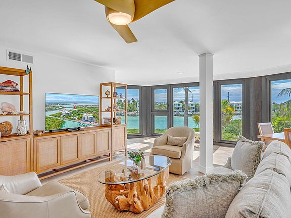 5th image of 7203 Gulf Of Mexico Blvd #203