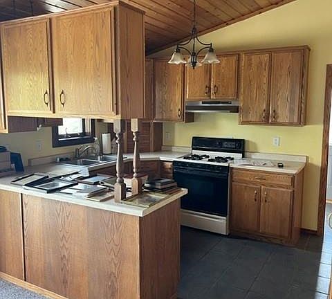 5th image of 206 N 16th Pl