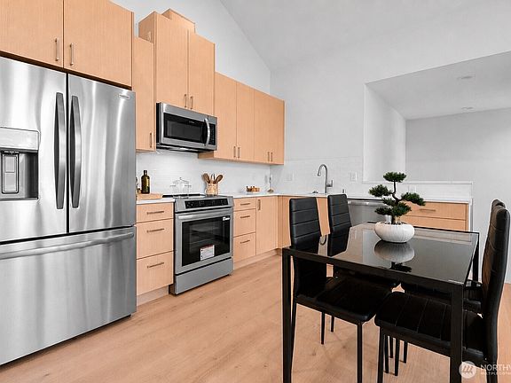 4th image of 12749 37th Avenue NE