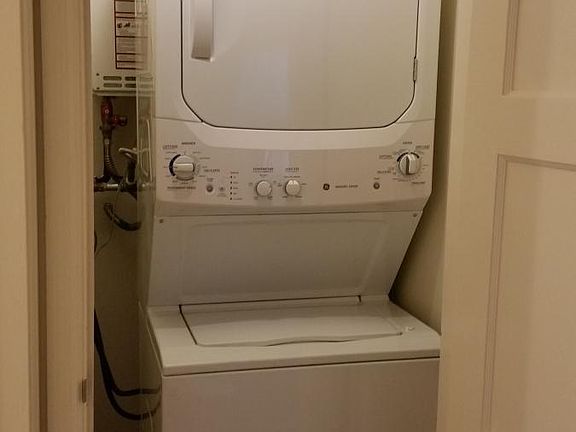 3rd image of 1219 El Camino Real APT 1