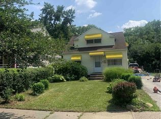 16100 Scottsdale Blvd, Shaker Heights, OH 44120